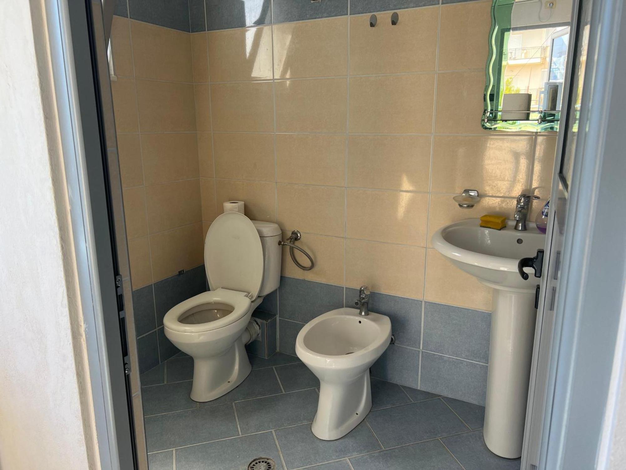 Tulipani Apartments Near Promenade Saranda Dış mekan fotoğraf
